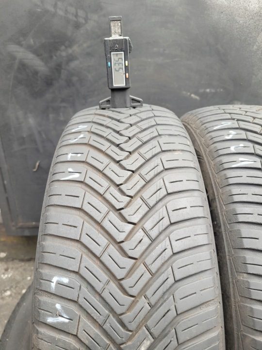Шина всесезонная Continental AllSeasonContact 175/65R15 84 H сцепление на снегу (3PMSF), фото 3