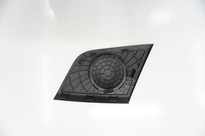 AUDI A4 B8 ЗАЩИТА НАКЛАДКА BANG OLUFSEN 8T0857228A, фото 2