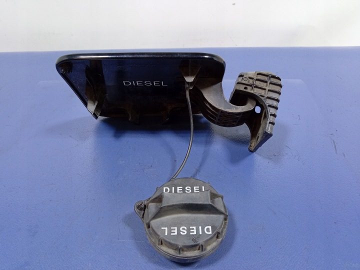 Hyundai Sonata V NF лючок горловины бензобака EB, фото 2