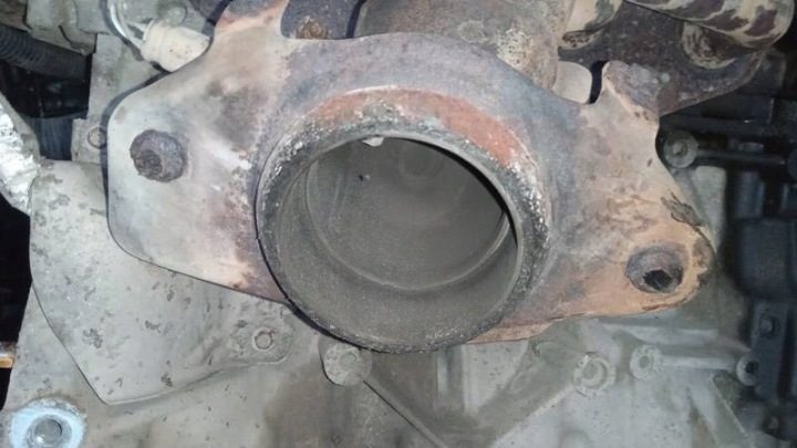 Nissan Note выпускной коллектор 2006 1.6L, фото 3