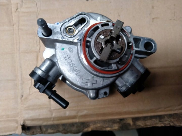 PEUGEOTCITROEN ВАКУУМНЫЙ НАСОС 1.5 BLUE HDI 9804021880, фото 2