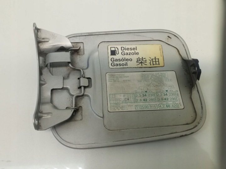 1998 Audi A4 S4 B5 8D Крышка горловины бензобака 8D0010148Q, фото 3