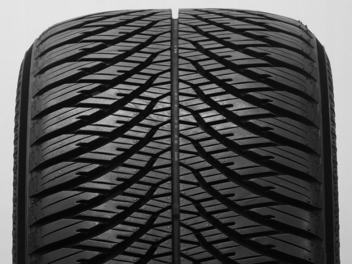 Шина всесезонная Yokohama BluEarth-4S AW21 225/45R19 96 В сцепление на снегу (3PMSF), защита диска, усилитель (XL), фото 11