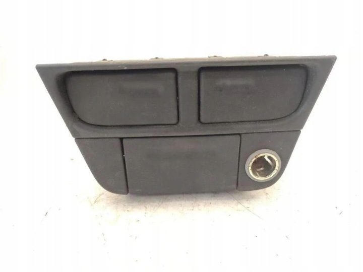 ПЕПЕЛЬНИЦА РАМКА ОБДУВА OPEL VECTRA B 90585970 / 90508026 NR35, фото 1