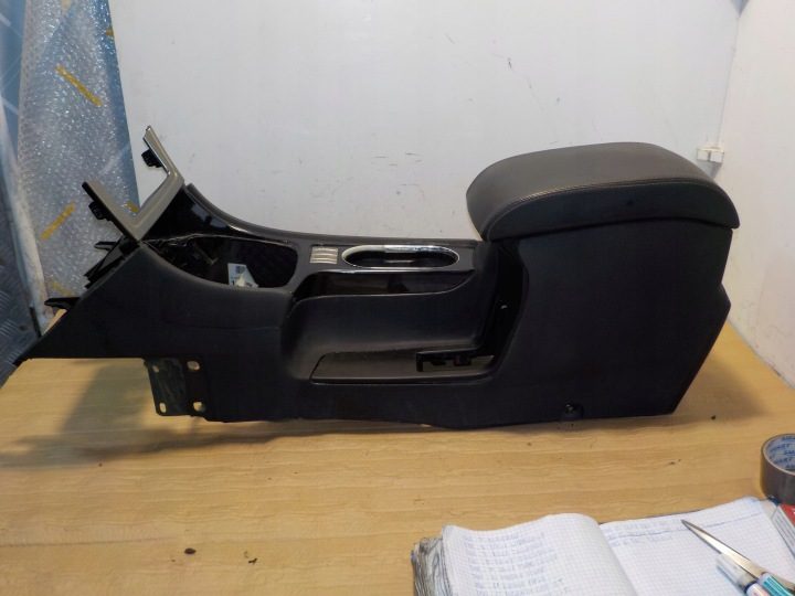 FORD MONDEO 2007 г. MK4 2.0TDCI 140 л.с. ТОННЕЛЬ ŚRODKOWY+PODŁOKIETNIK 7S71A042B60, фото 5
