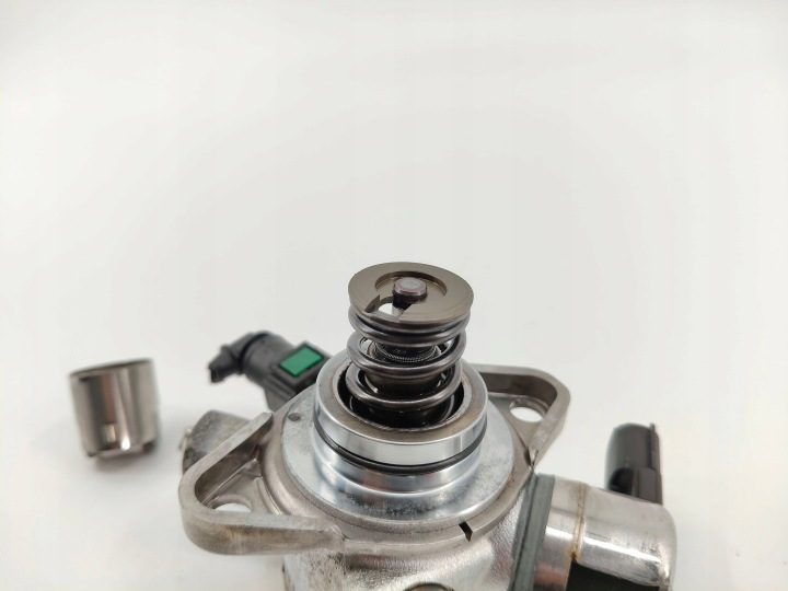 Топливный насос высокого давления Nissan Qashqai J11 H8201437992 36301888R, фото 2