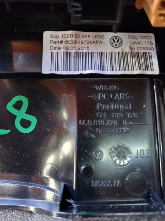 Дефлектор обдува средний Volkswagen OE 6C0819728A, фото 3