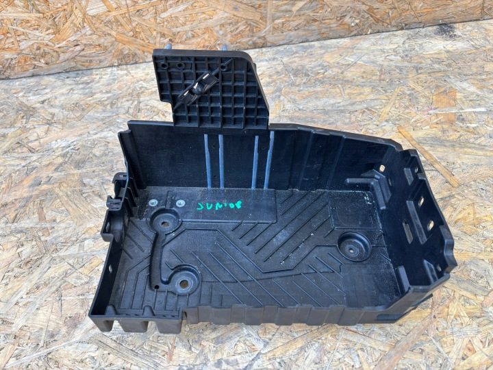 Jeep Avenger площадка аккумулятора 9823533180, фото 1