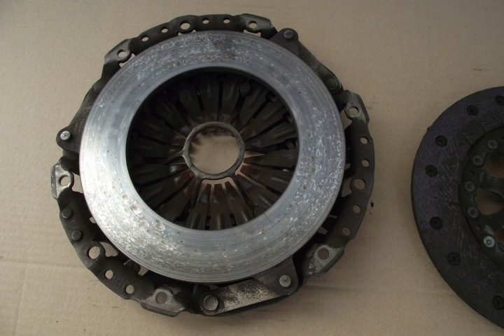 BMW E46 E60 E83 M54 320i 325i СЦЕПЛЕНИЕ ДВУХМАССОВЫЙ МАХОВИК ДИСК И КОРЗИНА СЦЕПЛЕНИЯ LUK, фото 9