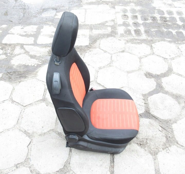 Сиденье правое переднее сиденье пассажира Fiat Punto EVO 3D AIRBAG SED-354, фото 6