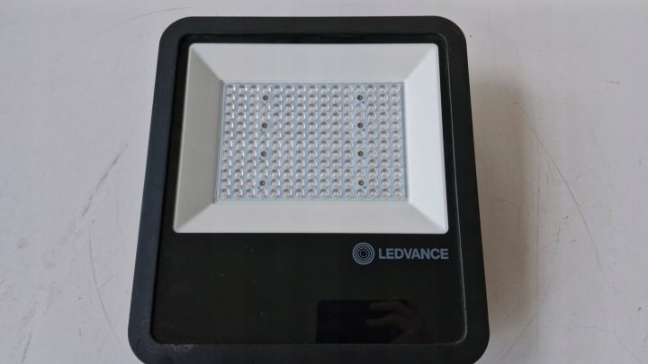 Osram LEDVANCE РЕСТАЙЛИНГ PFM ASYM 45x140 100 Вт 3000 K BK 4058075353633, фото 2