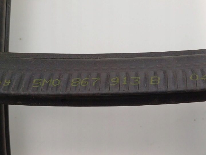 УПЛОТНИТЕЛЬ КУЗОВНОЙ ПРАВЫЙ ЗАДНИЙ VW GOLF PLUS 5M0867913B NR15, фото 3