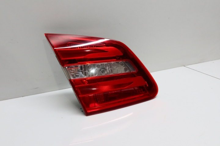 Mercedes w246 b-класс фонарь задний левый 2469066300 крышки багажника, фото 4