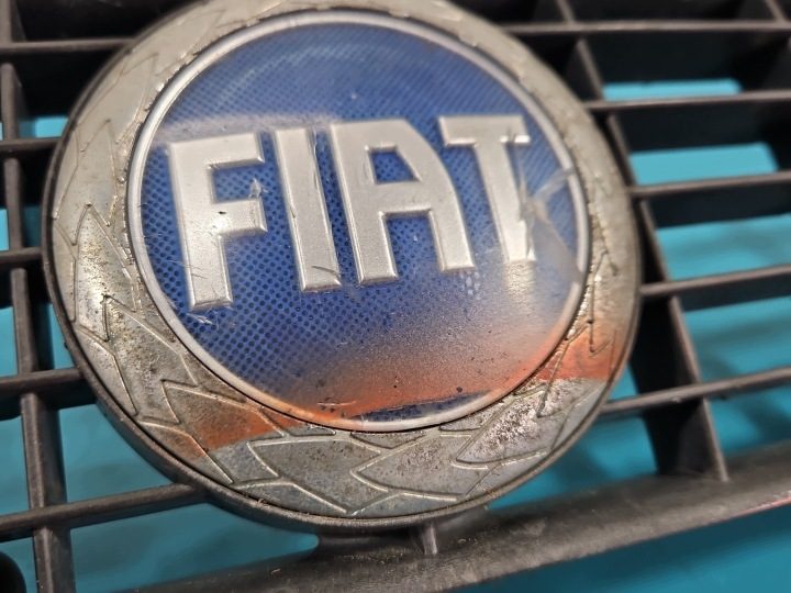 Решетка радиатора Fiat Grande Punto FT0701901 5875 05-09, фото 4