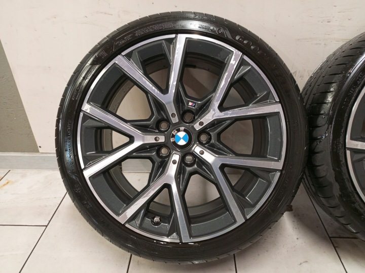 BMW 1 F40 2 F44 M-пакет колеса диски литые диски шины лето 225/40R18 отличное состояние, фото 2