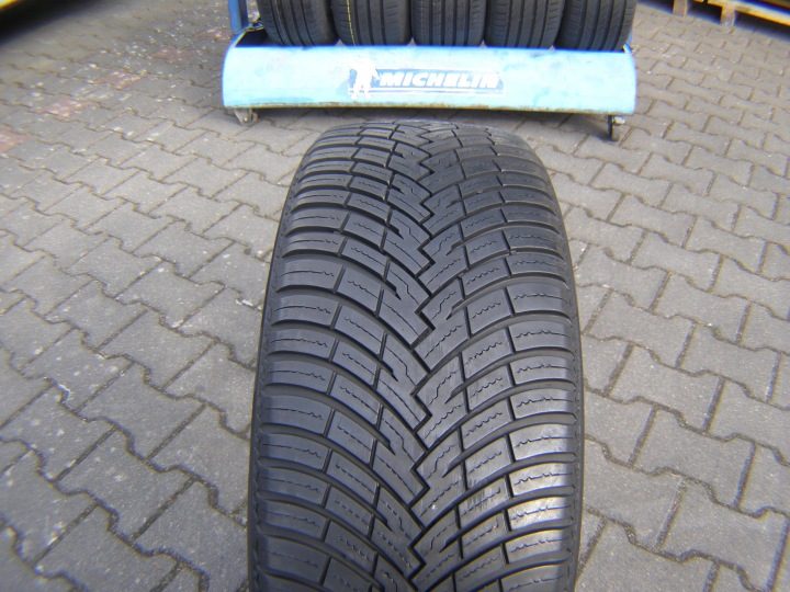 1 Шина всесезонная Pirelli CINTURATO ALL SEASON SF3 215/55R18 99V XL FR, фото 1