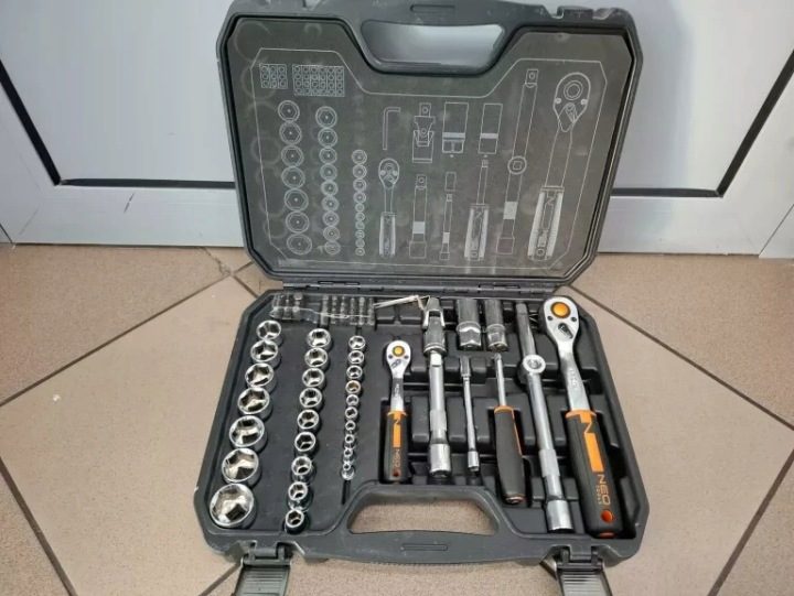 Комплект торцевых головок 73 шт. NEO TOOLS 10-054 1/2" 1/4", фото 1