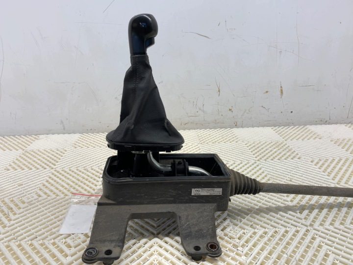 Рычаг переключения передач Opel Corsa E 55559132 1.4 75 л.с. ручка, фото 2
