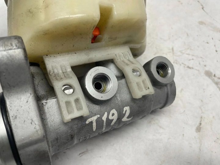 Ford Mustang VI бачок тормозной жидкости 612503967 2017 2300CM3, фото 9