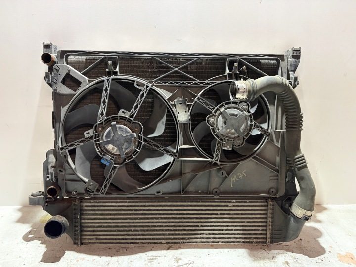 Комплект радиаторов Renault Trafic III Opel Vivaro B Nissan NV300 Fiat Talento, фото 1