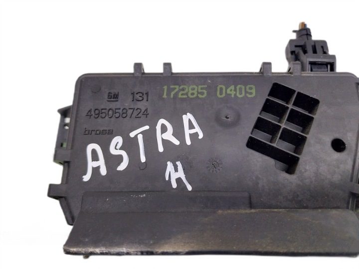 ЗАМОК КРЫШКИ БАГАЖНИКА OPEL ASTRA H 1.4 16V 13117285, фото 2