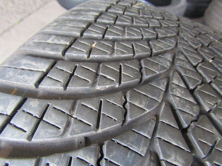 Шина всесезонная Goodyear Vector 4Seasons G3 215/55R17 94 В сцепление на снегу (3PMSF) V0 - Volkswagen, фото 2