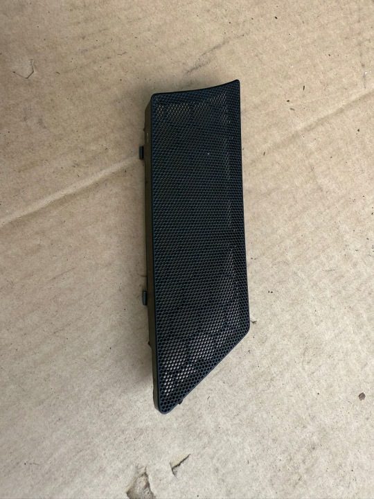 НАКЛАДКА СЕТКА ДИНАМИКА ПРАВАЯ ПЕРЕДНЯЯ AUDI A6 C6 4F0035424B, фото 1