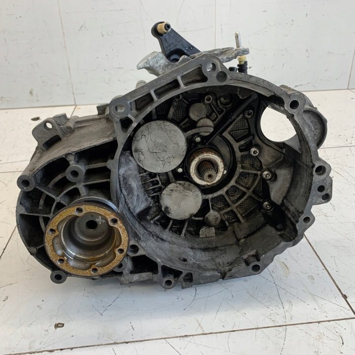 Коробка передач LHD механическая VW PASSAT B6 3C 2.0 TDI CBA COMMON RAIL 09 г., фото 1