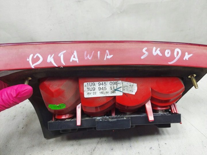 Фонарь задний Левый сторона Skoda Octavia Mk1 (1U) 154336KAS, фото 5
