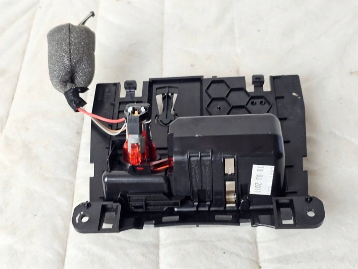 БАРДАЧОК ПЕПЕЛЬНИЦА КОНСОЛИ ТОННЕЛЯ ПРИКУРИВАТЕЛЬ AUDI A4 B8 A5 8K0857951, фото 4