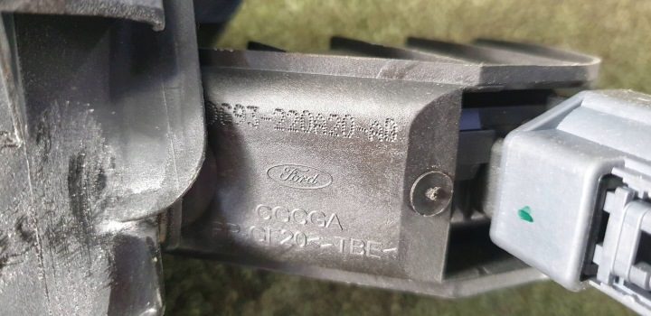 Ford Mondeo MK5 лючок горловины бензобака DD DG93-F27936-GA, фото 3