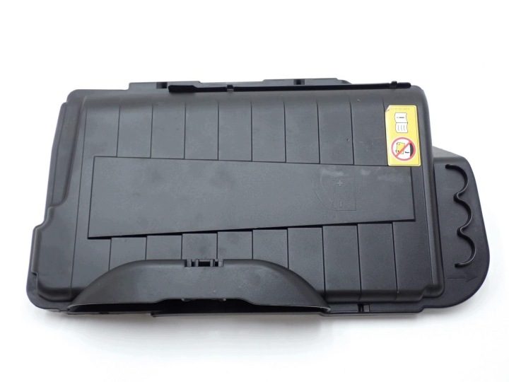 Крышка аккумулятора оригинал A2465410005 Mercedes A-класс W176 13 г., фото 1