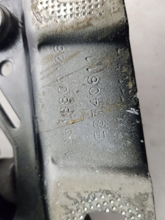 Петля капота правые левые комплект Mercedes W251 2518800128 2518800228, фото 6