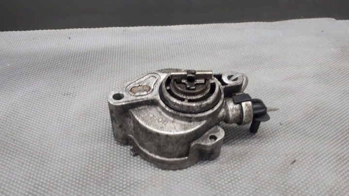 D156-1b Насос Вакуумный Ford Focus Mk2 04 г. 1.6tdci, фото 1