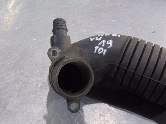 ПАТРУБОК ВОЗДУШНЫЙ ПАТРУБОК VW 1.9 TDI 8D0129815K, фото 2