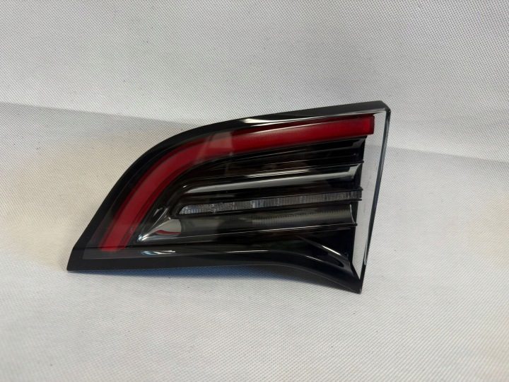 Tesla Model Y 2023 ФОНАРЬ В КРЫЛО ПРАВОЕ ЗАДНЕЕ 1502089 1502089-00-C, фото 2