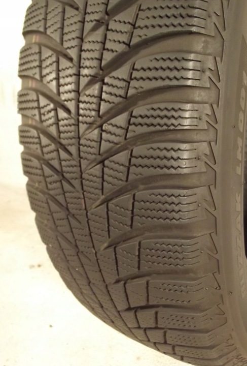 Шина зимняя Bridgestone Blizzak LM001 185/65R15 88 т сцепление на снегу (3PMSF), защита диска, фото 3