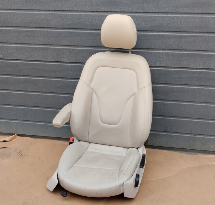 Сиденье левое переднее водителя Mercedes V-класс W447 кожа бежевая EU, фото 1