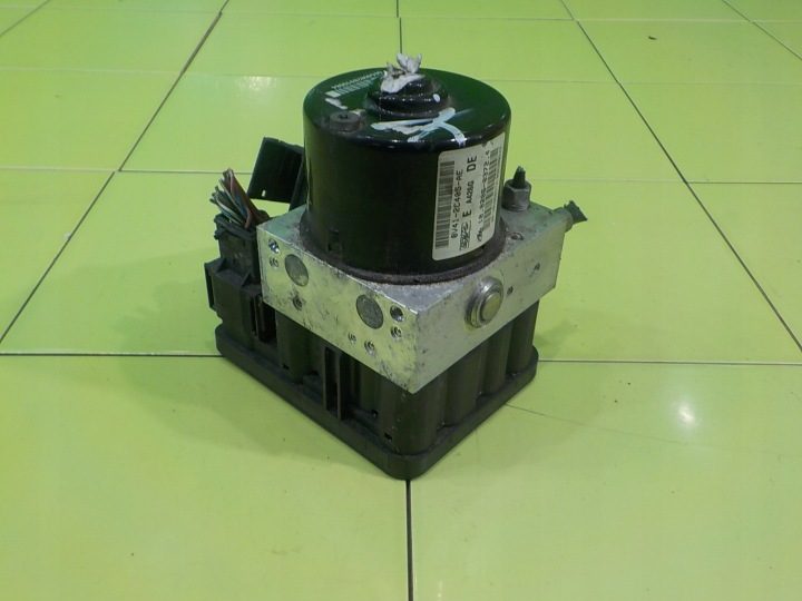 FORD KUGA MK1 I 2.0 TDCI 08 г. 5D насос ABS 8V41-2C405-AE, фото 3