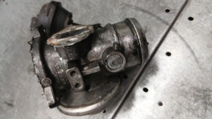 EGR VW GOLF IV 97-06R 1.9TDI 038131501A, фото 2