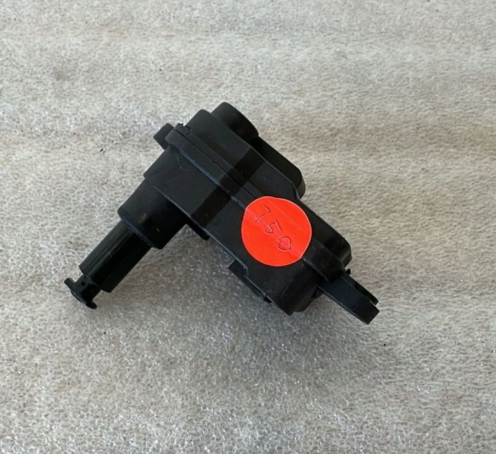 Привод замок лючка горловины бензобака Volkswagen Seat Skoda 8V0862159B, фото 2