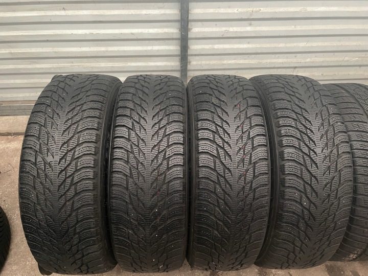 4× Шина зимняя Nokian Tyres Hakkapeliitta R3 ВНЕДОРОЖНИК 225/65R17 106 R сцепление на снегу (3PMSF), фото 1