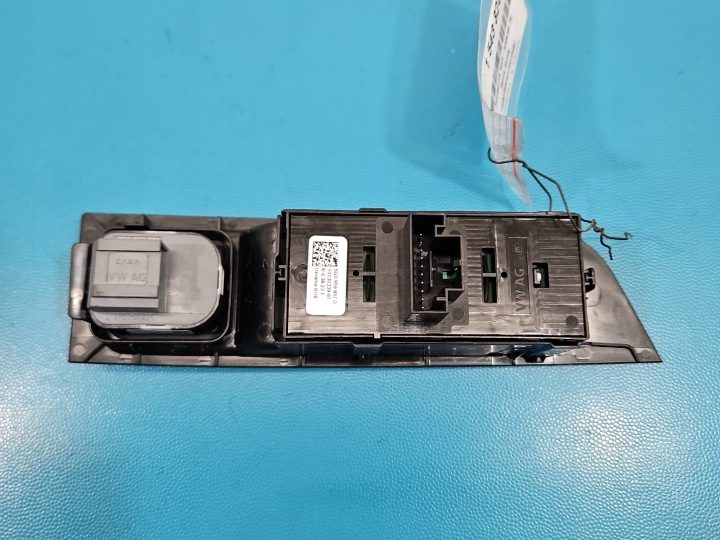 Блок кнопок стеклоподъемников Skoda Kamiq 5G0959857D - EU, фото 3
