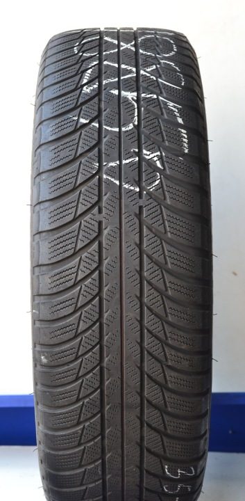 Шина зимняя Bridgestone Blizzak LM001 185/60R15 88 т сцепление на снегу (3PMSF), защита диска, усилитель (XL), фото 2