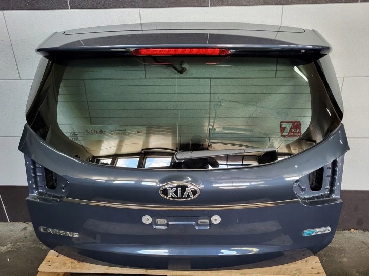 KIA Carens IV крышка багажника спойлер стекло дворник логотип цвет KU9, фото 1