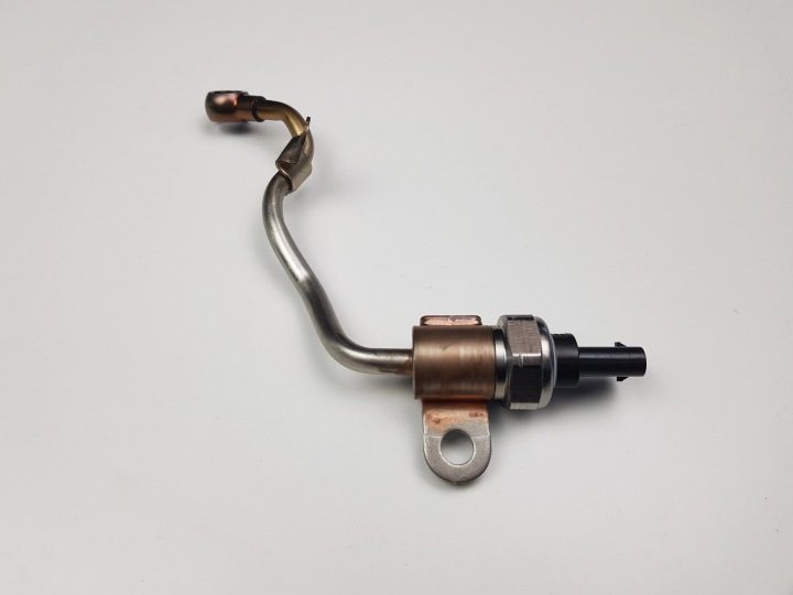 Датчик давления выхлопных газов DPF BMW G20 G21 G30 8579973, фото 2