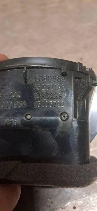 Дефлекторы панели приборного OPEL CORSA D 13180868 1.36L бензин 66 кВт 2008, фото 3