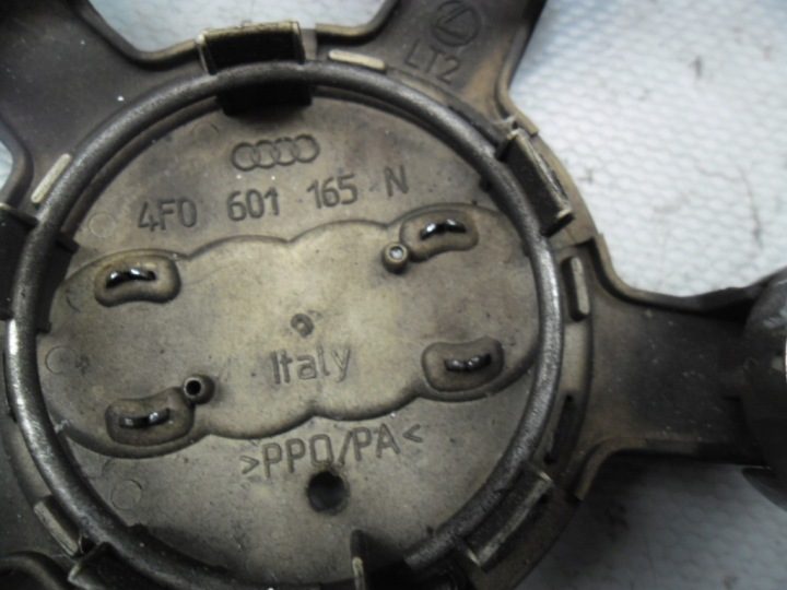 Крышка Audi OE 135 мм Audi 4F0601165N, фото 7