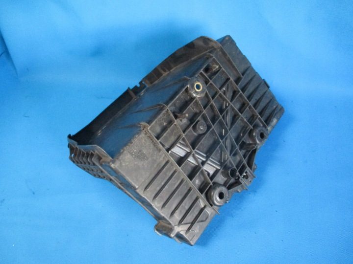 Площадка аккумулятора Renault Kangoo II 8200870492D, фото 2
