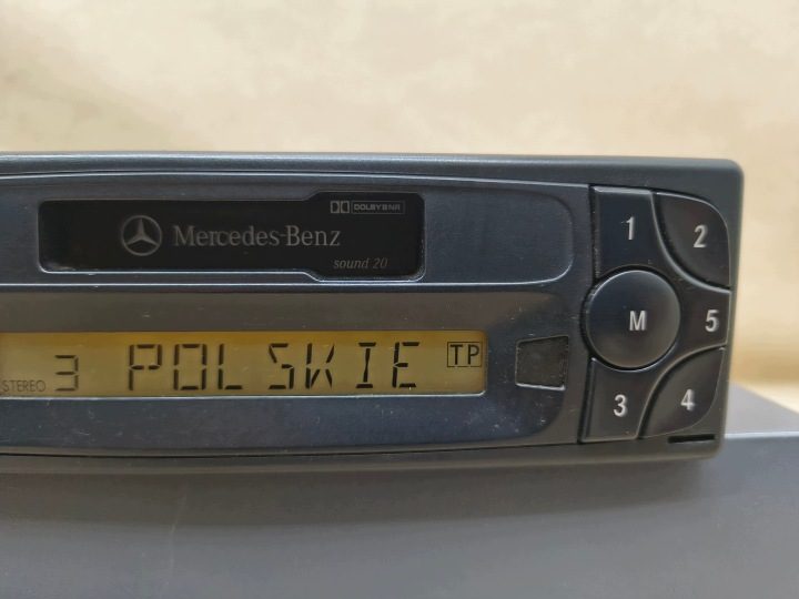 Автомагнитола Mercedes-Benz (оригинальная OE) Sound 20 1-DIN, фото 4